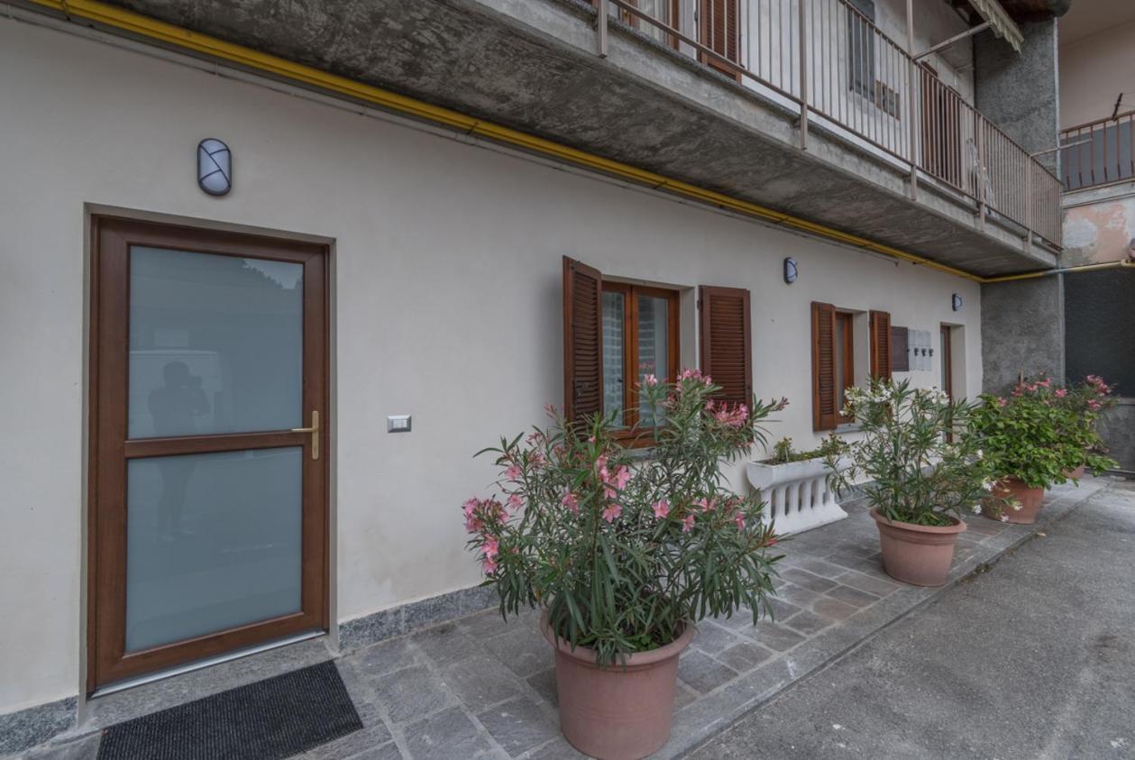 La Corte Di Silvia Centro Sesto Calende Exterior photo